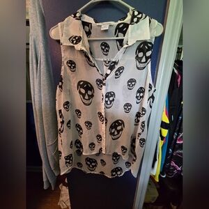 Skull top